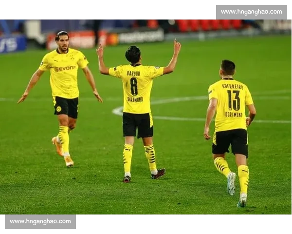 聚焦vs伊东的对决解析技术风格与赛场走向前瞻全面观察深度评估